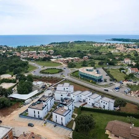 Sea View *
